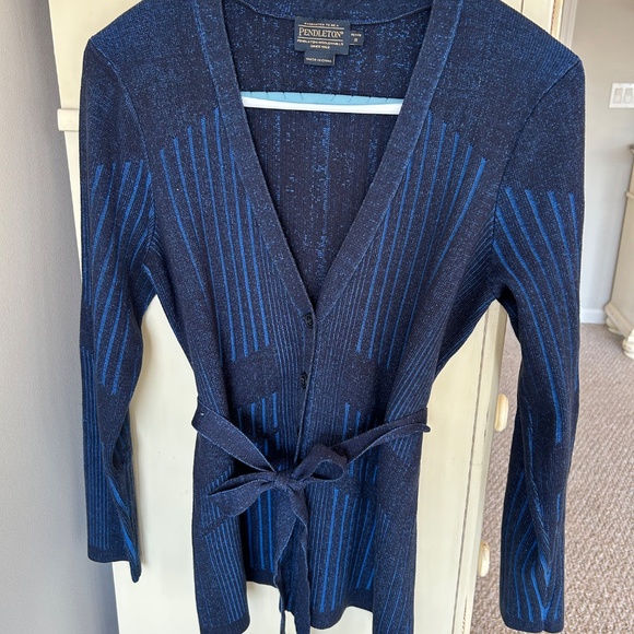 Pendleton Cardigan Sweater - size small - Picture 3 of 8